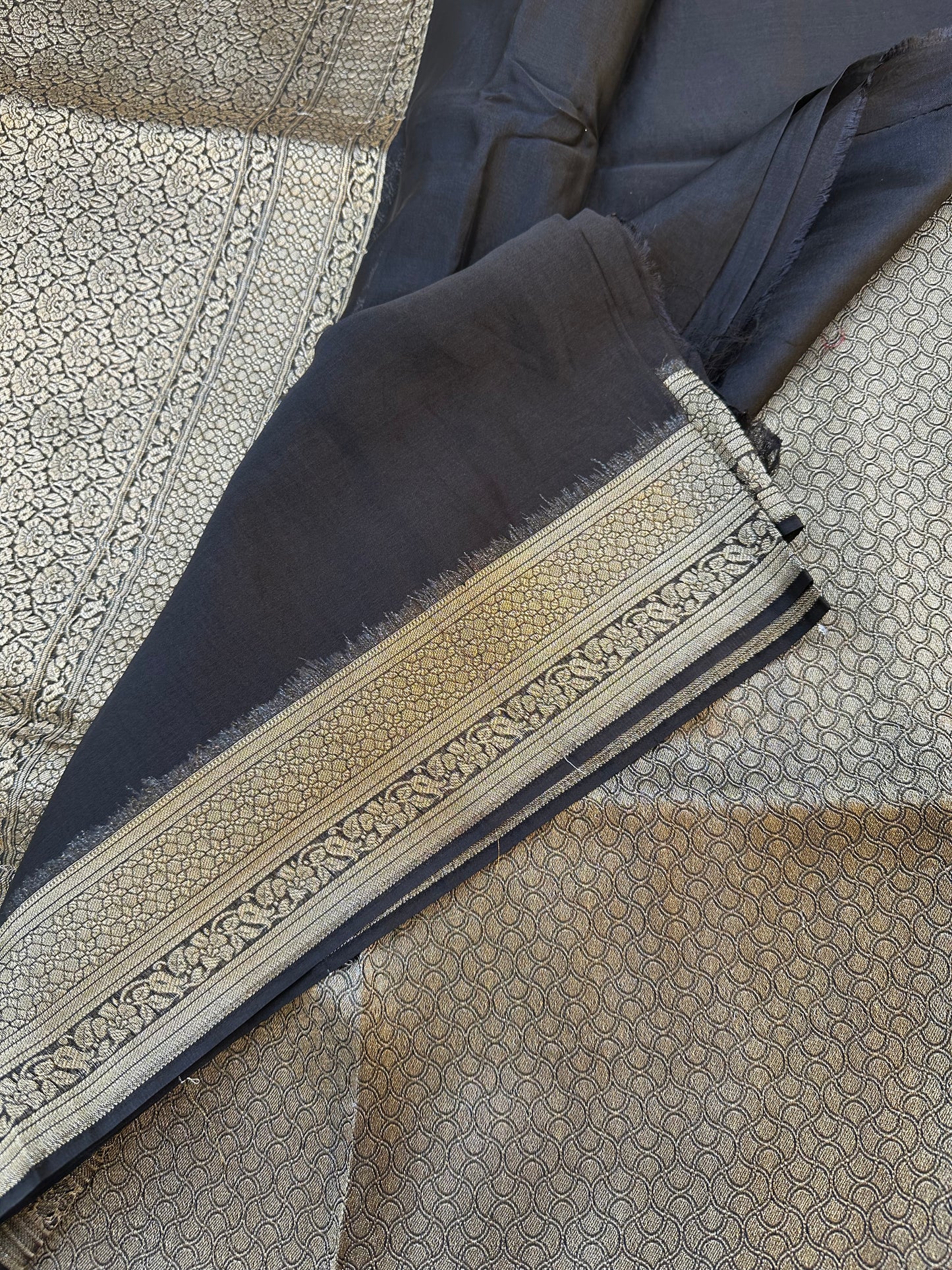 Woven Banarsi Chiffon Silk Heavy Saree