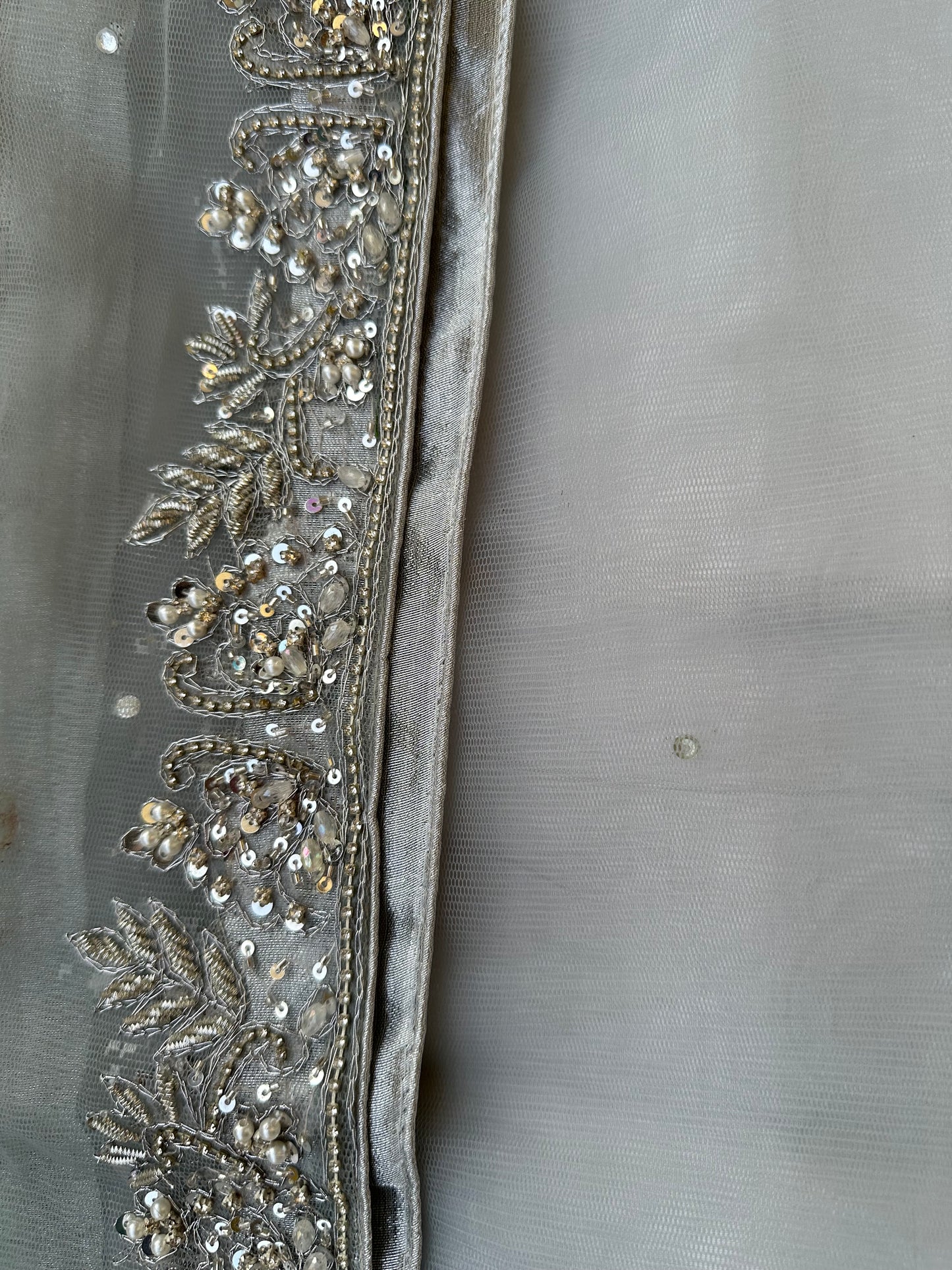 Do Motia Dupatta only