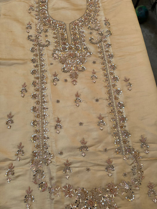 Sunehri set